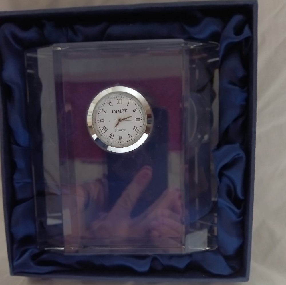 Custom Crystal Block with Clock new